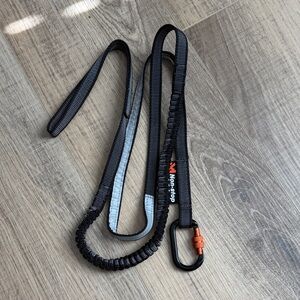 Non-stop Dogwear touring bungee leash
